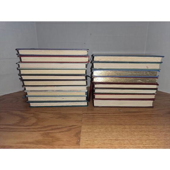 Dear America Royal Diaries Lot of 18 Historical Fiction Homeschool - Picture 6 of 6